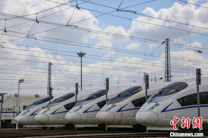 哈鐵管轄高鐵動(dòng)車組?！」F提供