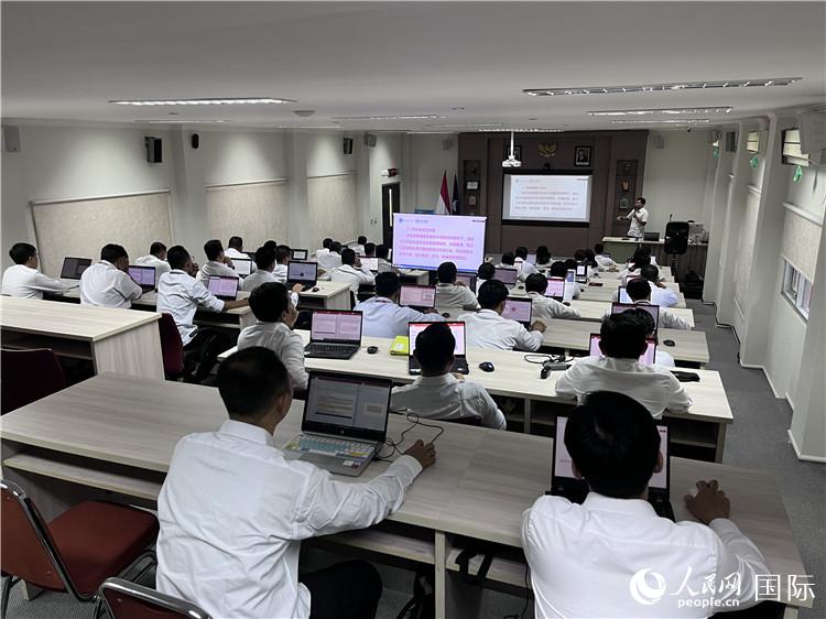 學(xué)習(xí)現(xiàn)場。人民網(wǎng)記者 張杰攝