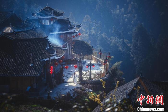 藏于溆浦雁鵝界的古村落?！∷巫娲?攝