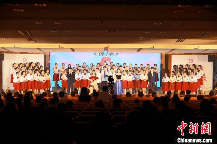 詩歌朗誦會現(xiàn)場。　閩南師范大學(xué)供圖