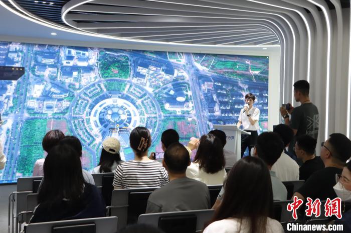 數(shù)字地球技術(shù)應(yīng)用講解?！≈锌菩菆D供圖