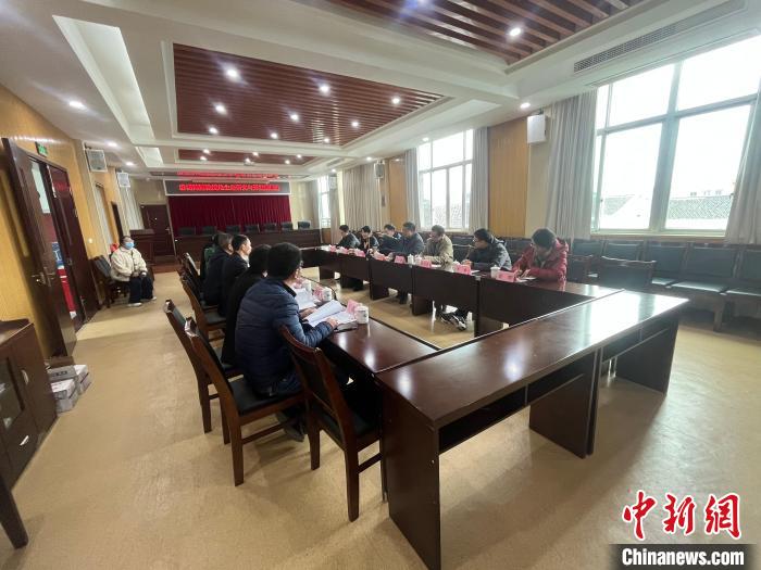 寧波大學(xué)東海研究院召開相關(guān)工作會議。(資料圖) 寧波大學(xué)東海研究院供圖