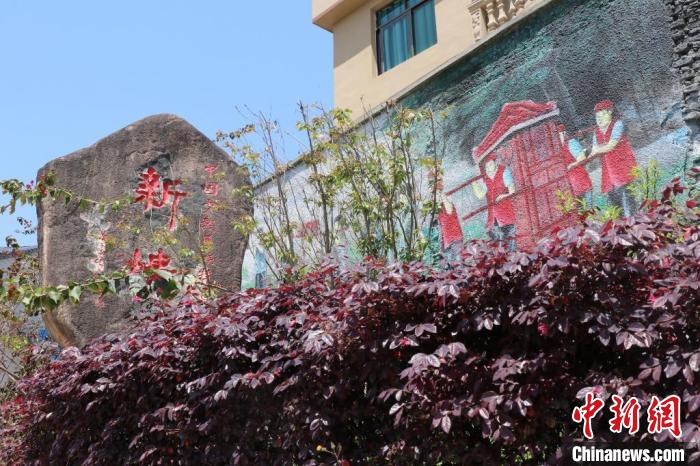 臺灣上趣開新團(tuán)隊改造蕉城區(qū)八都鎮(zhèn)新樓村時融入畬族元素?！●易訌?qiáng) 供圖