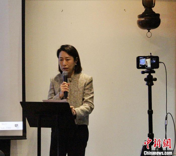 中國駐泰國大使館經(jīng)濟(jì)商務(wù)處參贊張瀟瀟致辭。<a target='_blank' href='/' _fcksavedurl='/'><p  align=