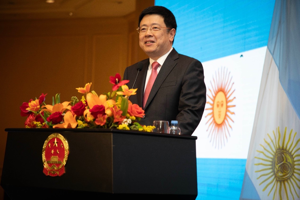 中國駐阿根廷大使鄒肖力致辭。中國駐阿根廷大使館供圖