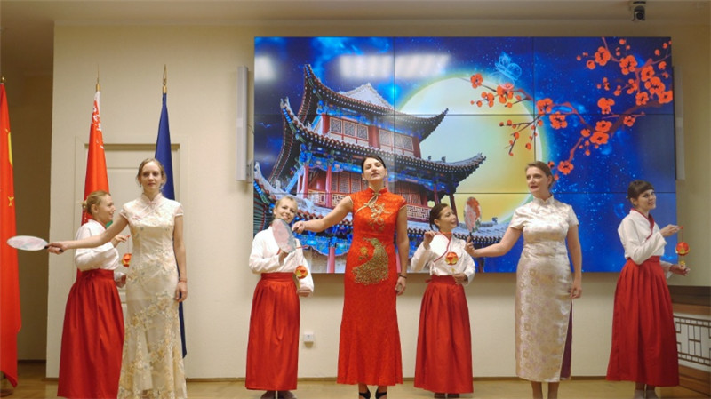 白俄羅斯國立大學(xué)孔子學(xué)院的中秋晚會。受訪者供圖