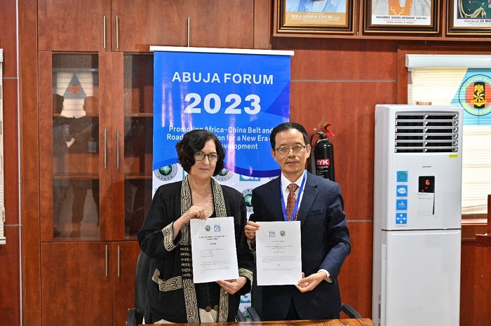 浙江師范大學(xué)非洲研究院與尼日利亞古紹研究所續(xù)簽戰(zhàn)略合作協(xié)議。浙江師范大學(xué)非洲研究院供圖