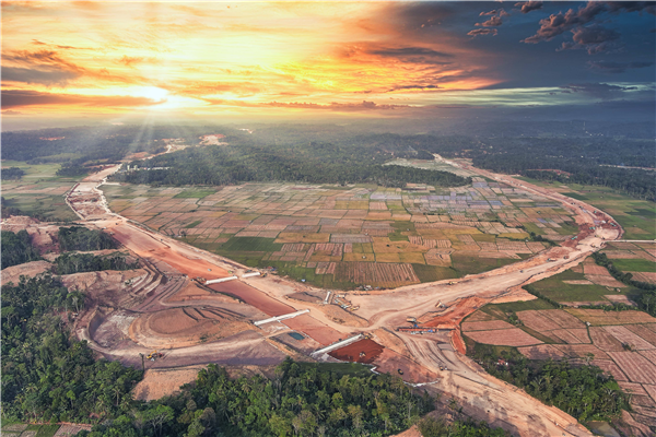 印尼萬(wàn)丹高速公路項(xiàng)目全景。 中建路橋集團(tuán)供圖