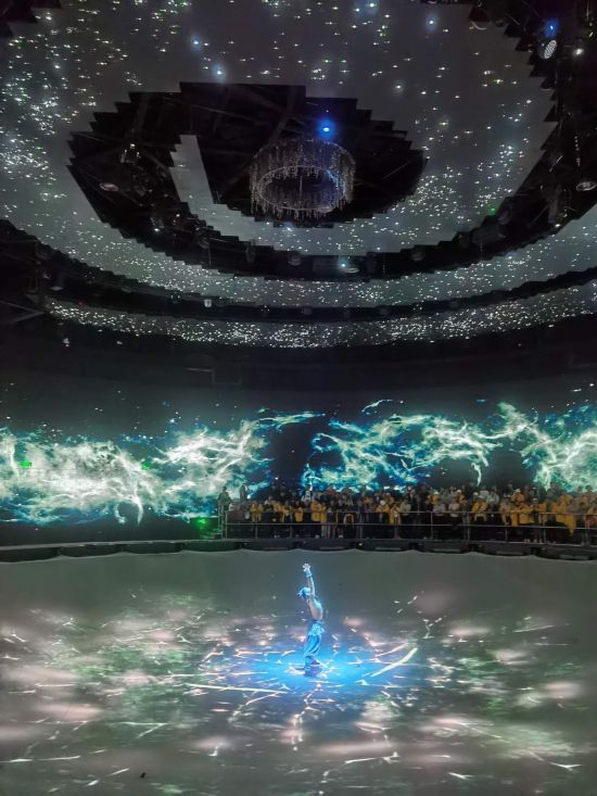 　　《天釀》演出場(chǎng)景。本報(bào)記者常雯宜攝