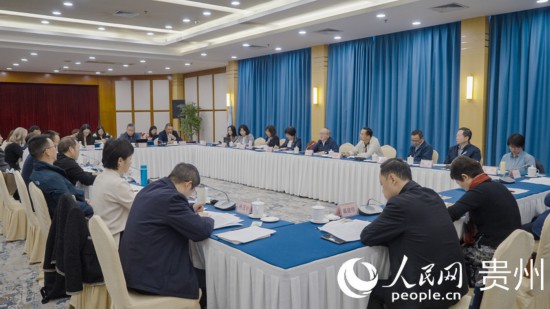 10月26日，歐亞國(guó)家媒體看貴州活動(dòng)在貴陽(yáng)啟動(dòng)。人民網(wǎng)記者 涂敏攝