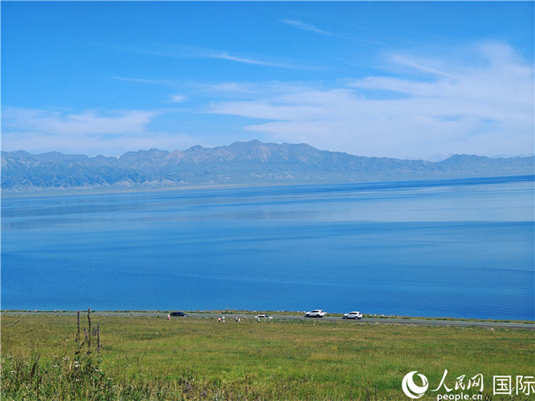 新疆賽里木湖景區(qū)風光。人民網記者 劉潔妍攝