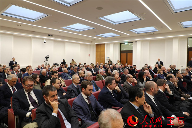 會議現(xiàn)場。人民網(wǎng)記者 謝亞宏攝