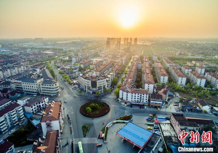 資料圖；位于上海南郊奉賢區(qū)最東部的四團鎮(zhèn)。 供圖