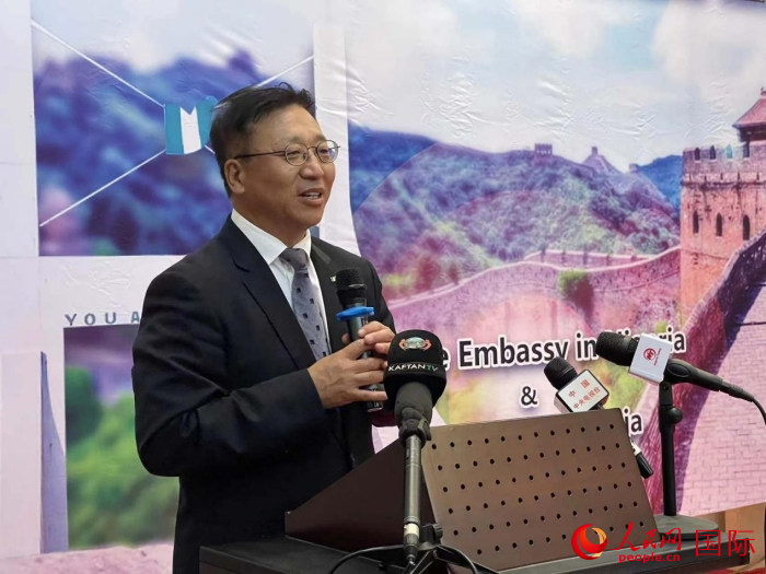 中國駐尼日利亞大使崔建春發(fā)表主旨演講。人民網(wǎng)記者 姜宣攝
