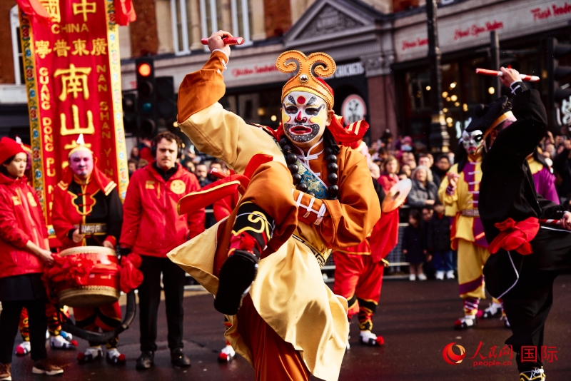 倫敦新春慶典現(xiàn)場。人民網(wǎng) 郭錦標(biāo)、楊浩鵬攝