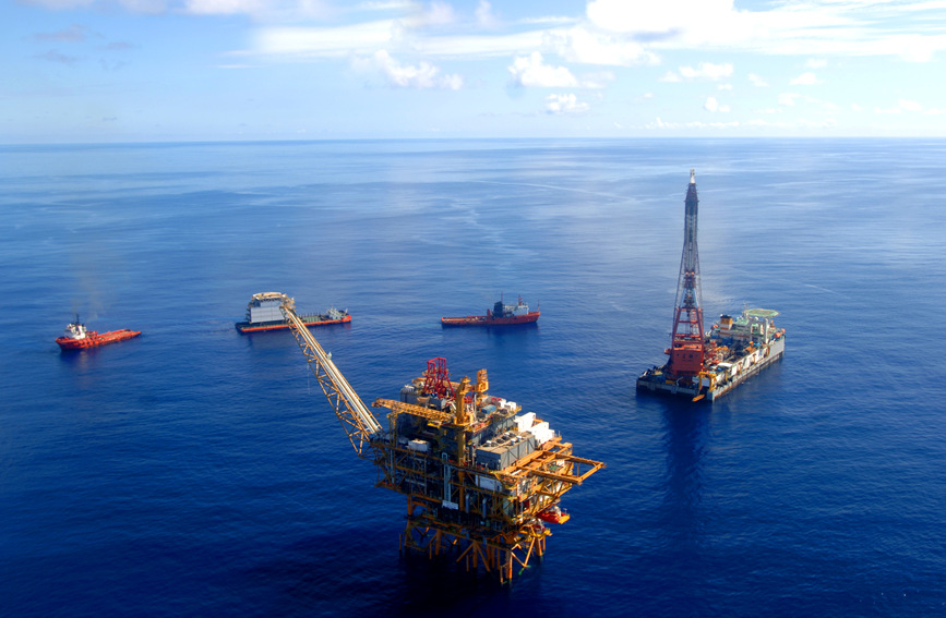 渤海油田累計(jì)生產(chǎn)油氣當(dāng)量超5億噸。賈磊攝