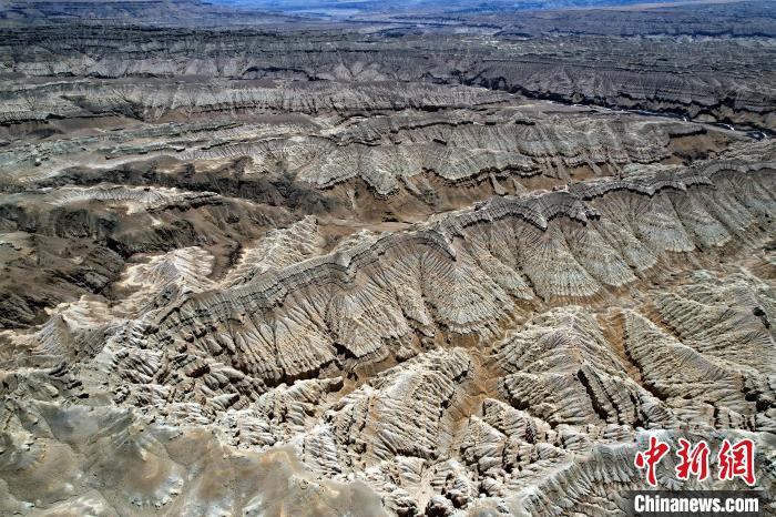 4月5日，西藏阿里札達(dá)土林。(無人機照片) 李林 攝