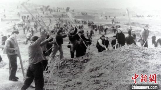 圖為開山治水。(資料圖) 青海省水利廳 供圖