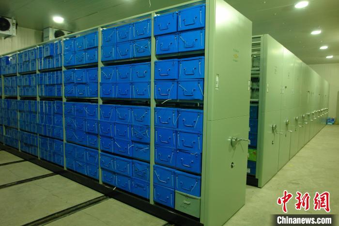 圖為國家農(nóng)作物種質(zhì)資源復(fù)份庫(西寧)?！∏嗪Ｊ∞r(nóng)業(yè)農(nóng)村廳供圖