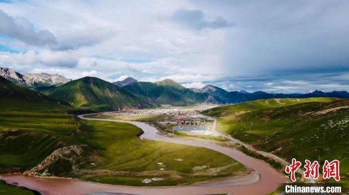 青海玉樹2022年修復(fù)草場(chǎng)超200萬畝