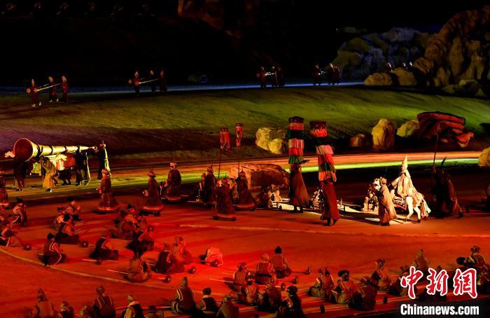 3月17日，西藏拉薩，《文成公主》大型史詩(shī)劇演出現(xiàn)場(chǎng)?！±盍?攝