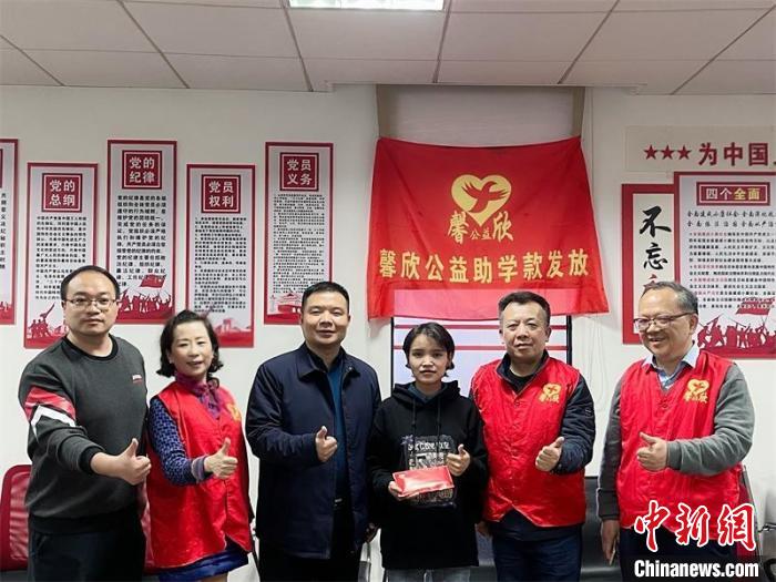 在湘求學(xué)的西藏女孩：“我淋過雨，也想努力為別人撐把傘”