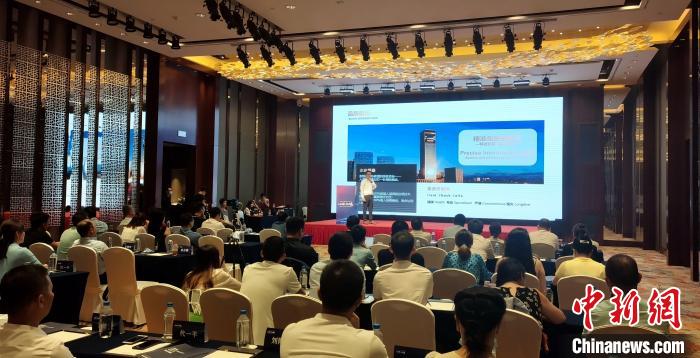 熱休細胞總經理吳建洪介紹三年發(fā)展歷程?！罘?攝