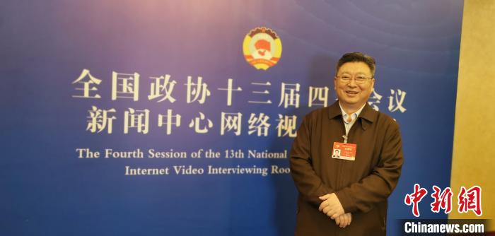 圖為全國政協(xié)委員、青海省統(tǒng)戰(zhàn)部部長公保扎西。受訪者供圖