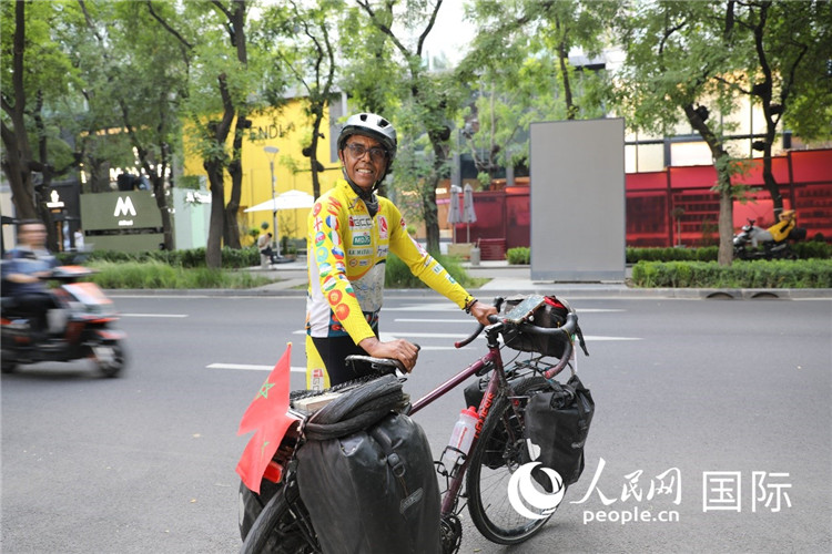 摩洛哥自行車運(yùn)動(dòng)員卡里姆·穆斯塔。人民網(wǎng)記者 翟轉(zhuǎn)麗攝