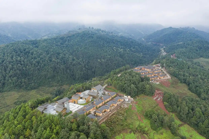 2020年10月13日拍攝的三河村新村聚居點(diǎn)。