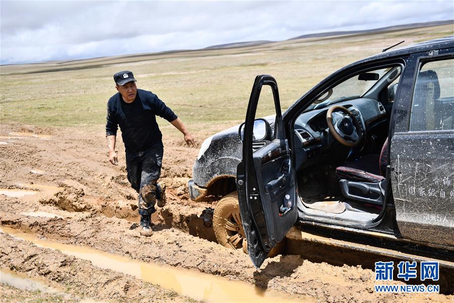 （圖文互動）（3）記者手記：可可西里，“挪”向“藏羚羊大產(chǎn)房”的14個(gè)半小時(shí)