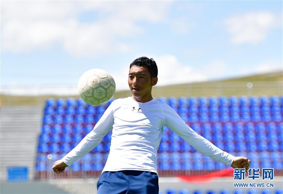 （走向我們的小康生活）（8）青?，敹啵狐S河源的幸福村