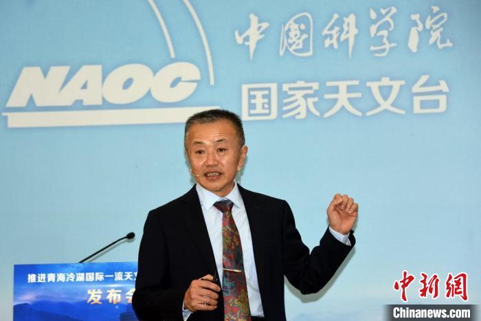 中科院國家天文臺(tái)冷湖基地首席研究員鄧?yán)畈沤榻B冷湖選址相關(guān)情況。　<a target='_blank' href='/'><p  align=