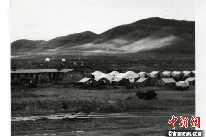 圖為20世紀(jì)70年代風(fēng)火山觀測站科學(xué)城。(資料圖) 中鐵西北科學(xué)研究院供圖