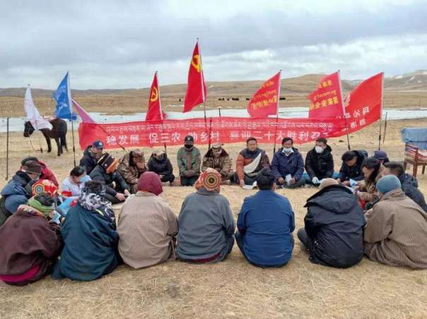 青?，斍撸厚R背宣講隊助推“1號”文件入腦走心