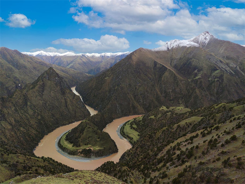 三江源美景。圖片來(lái)源：農(nóng)牧民大自然攝影隊(duì)