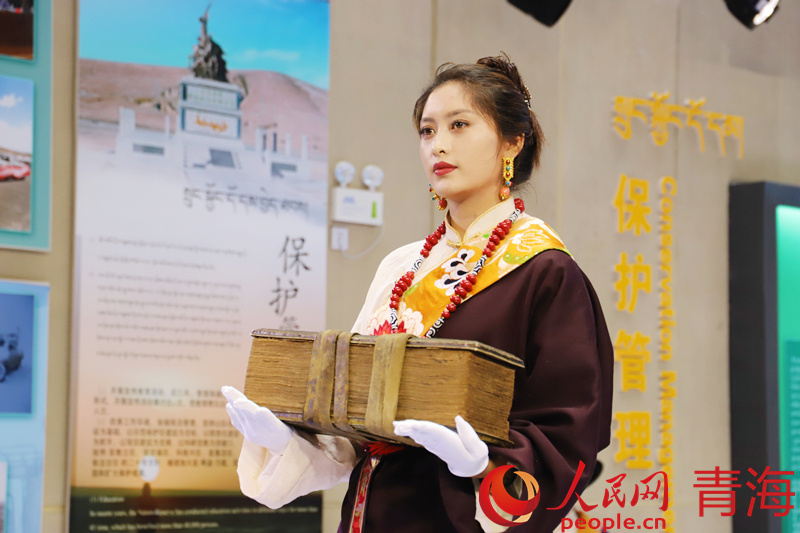 藏品展示。人民網(wǎng) 楊啟紅攝