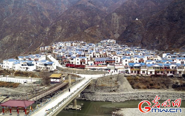 我們的家園｜黨建引領發(fā)展，這座高原山村“變身”別墅村