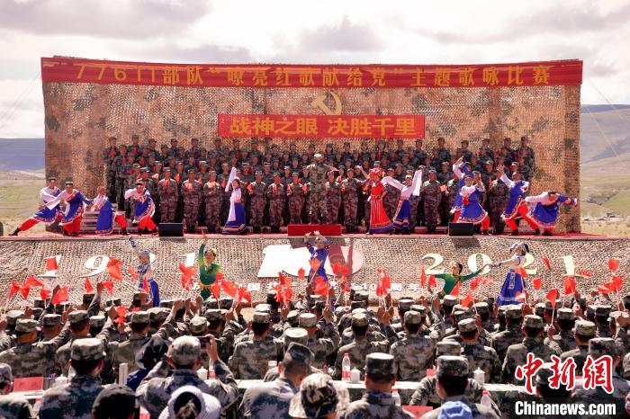 圖為主題歌詠比賽活動(dòng)現(xiàn)場(chǎng)。　馬成鎖 　攝