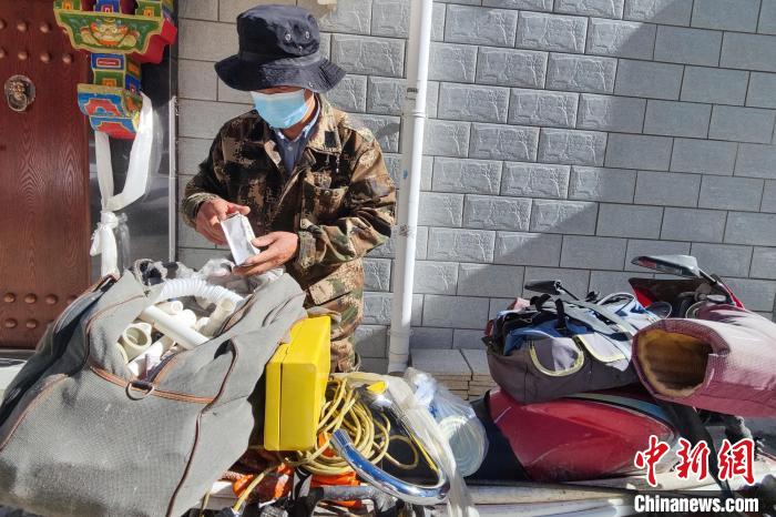 拉薩居民守望相助抗疫：大家的關(guān)系、距離更近了