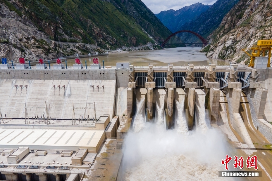 資料圖為2021年8月7日，西藏山南雅魯藏布江上的藏木水電站。（無人機畫面） <a target='_blank' href='/'><p  align=