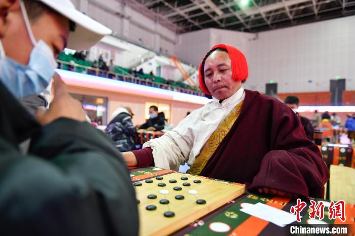 圖為比賽現(xiàn)場?！∝暩聛硭?攝