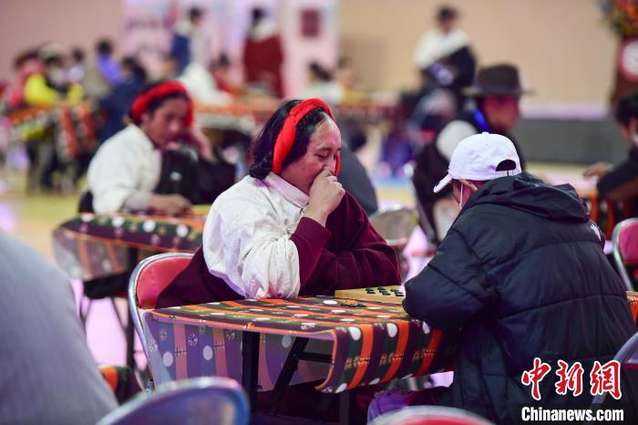 圖為比賽現(xiàn)場?！∝暩聛硭?攝