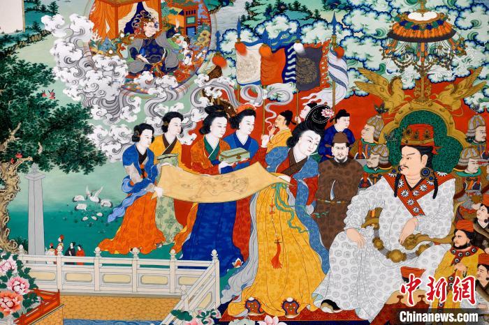 圖為5月16日，展覽中的新創(chuàng)唐卡作品(局部)?！±盍?攝