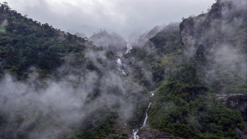 秋日里的墨脫云海。張澤坤攝