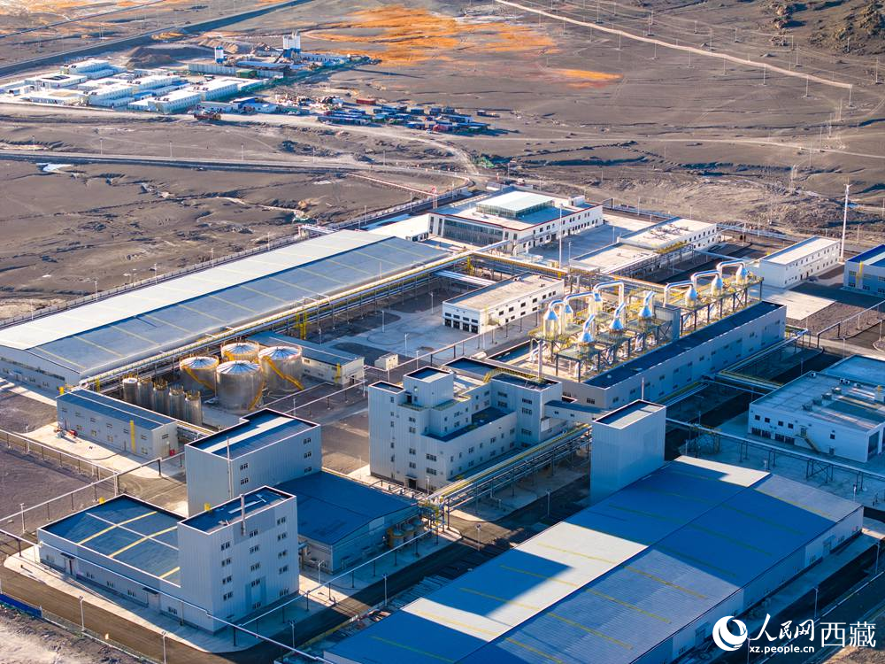 西藏扎布耶鹽湖綠色綜合開發(fā)利用萬噸電池級碳酸鋰項(xiàng)目。