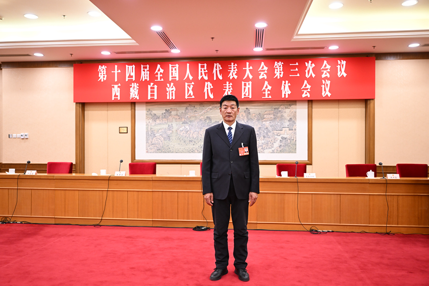 全國人大代表、國網(wǎng)拉薩供電公司城區(qū)供電服務(wù)中心帶電作業(yè)保電班副班長扎西尼瑪。次吉美朵攝