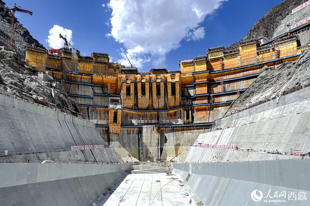 葉巴灘水電站。