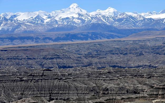 4月5日，西藏阿里札達(dá)土林?！±盍?攝